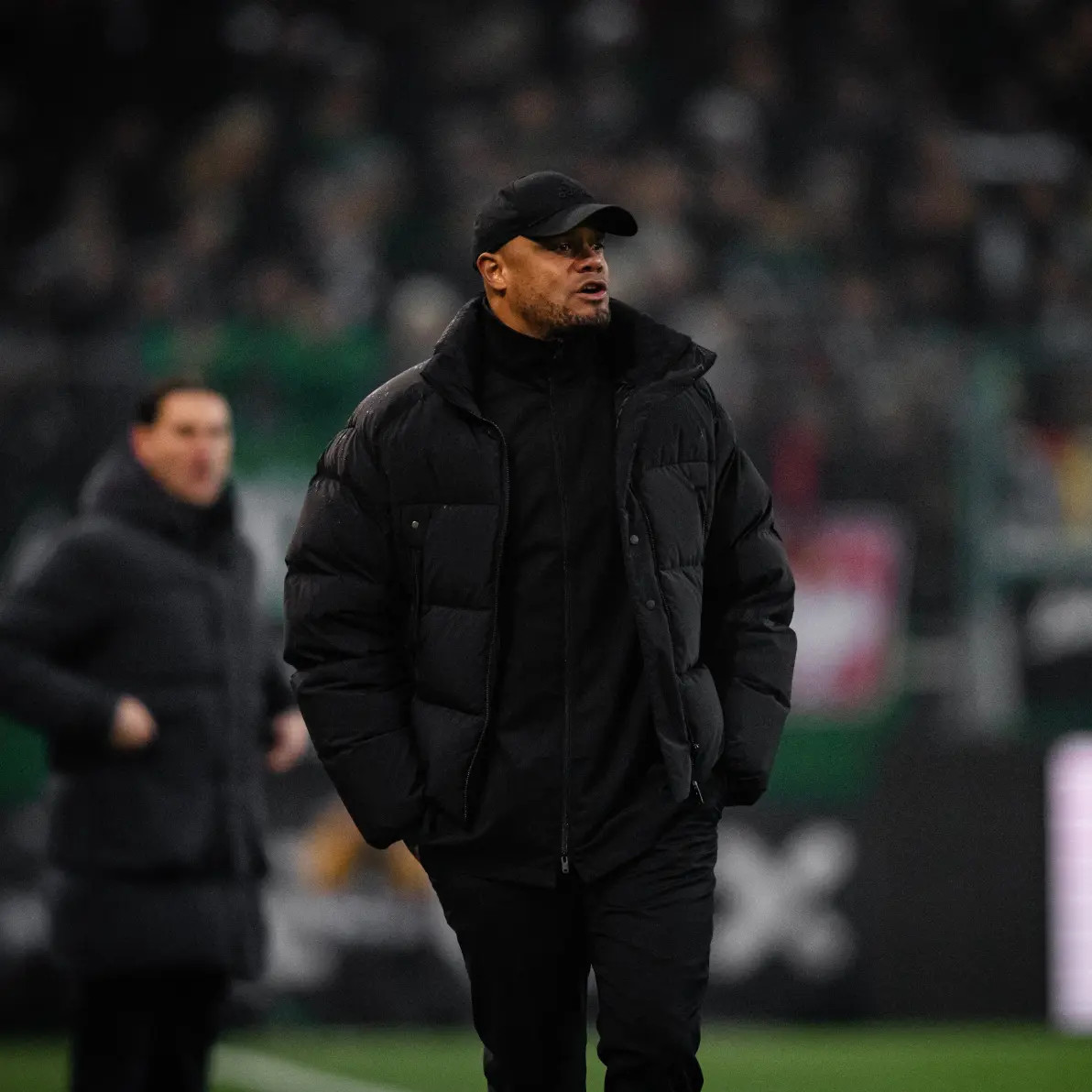 包含门兴格拉德巴赫训练开放日，国际比赛日遗憾出局引欢呼，社区盾在即，纪律约束更严格的词条