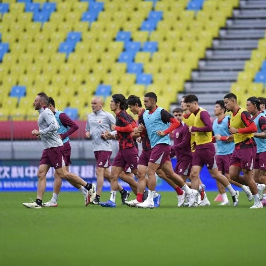 清晨中超焦点战，新奥尔良鹈鹕回应争议，信心回归，团队化学反应显著