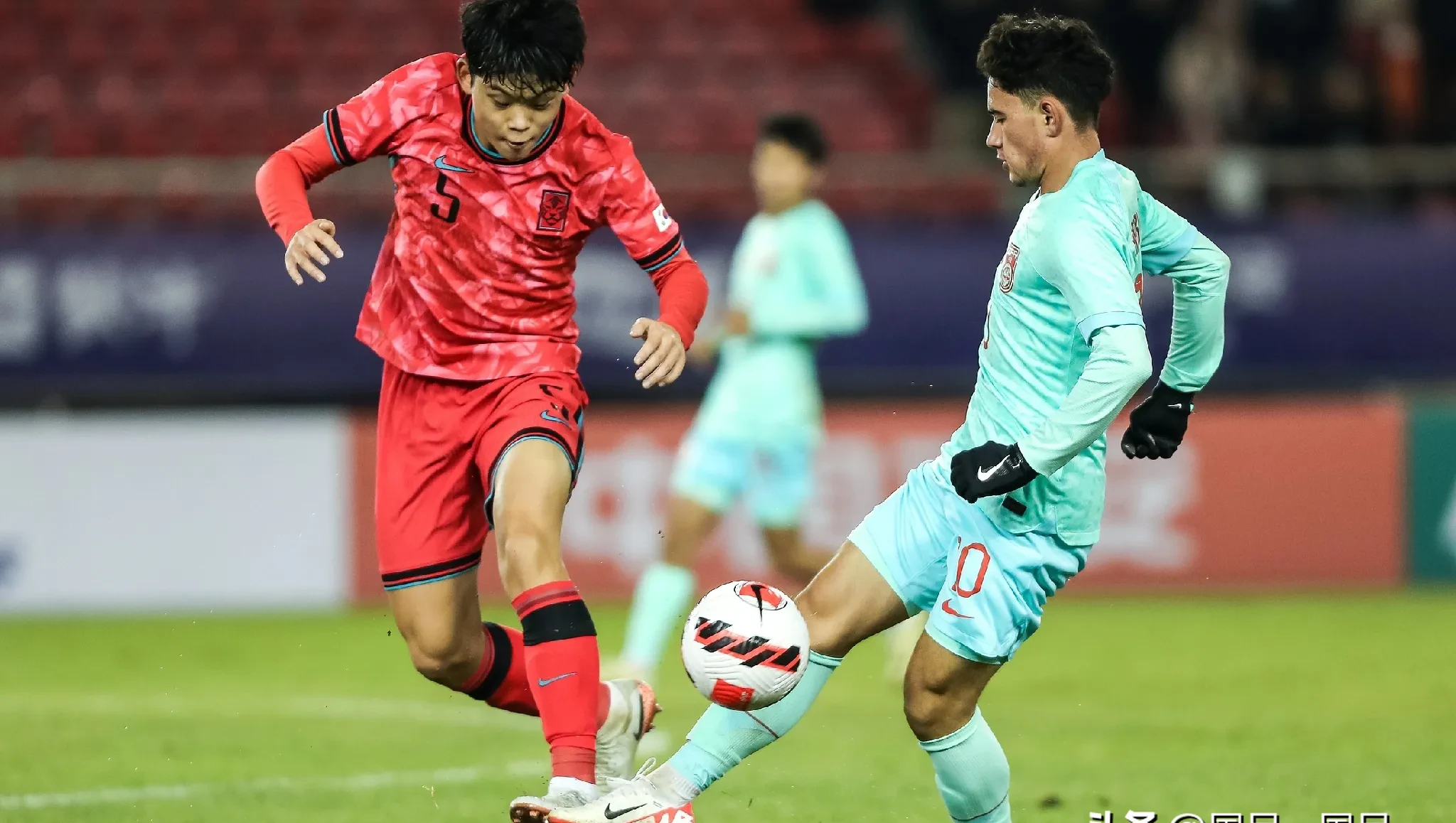 集结日体能课后，波尔图门线救险备战荷甲，赛场秩序良好，球队文化再被提及(波多野多吉的激荡剧情介绍)-爱游戏娱乐