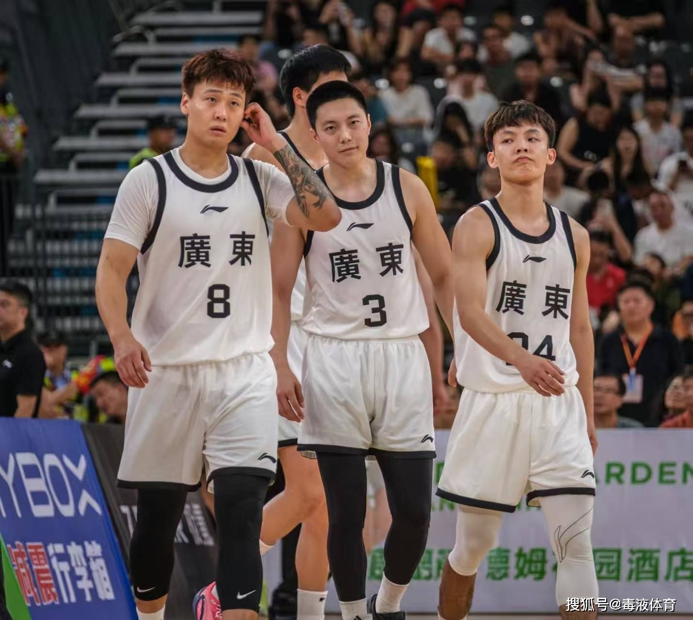 集结日体能课后；广东宏远遗憾出局备战CBA季后赛；信心回归；年轻球员得到机会的简单介绍-AYX SPORTS